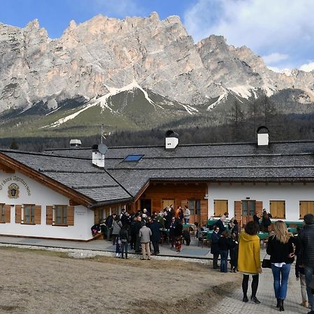 Jaegerhaus Agriturismo Кортина-д'Ампеццо Экстерьер фото