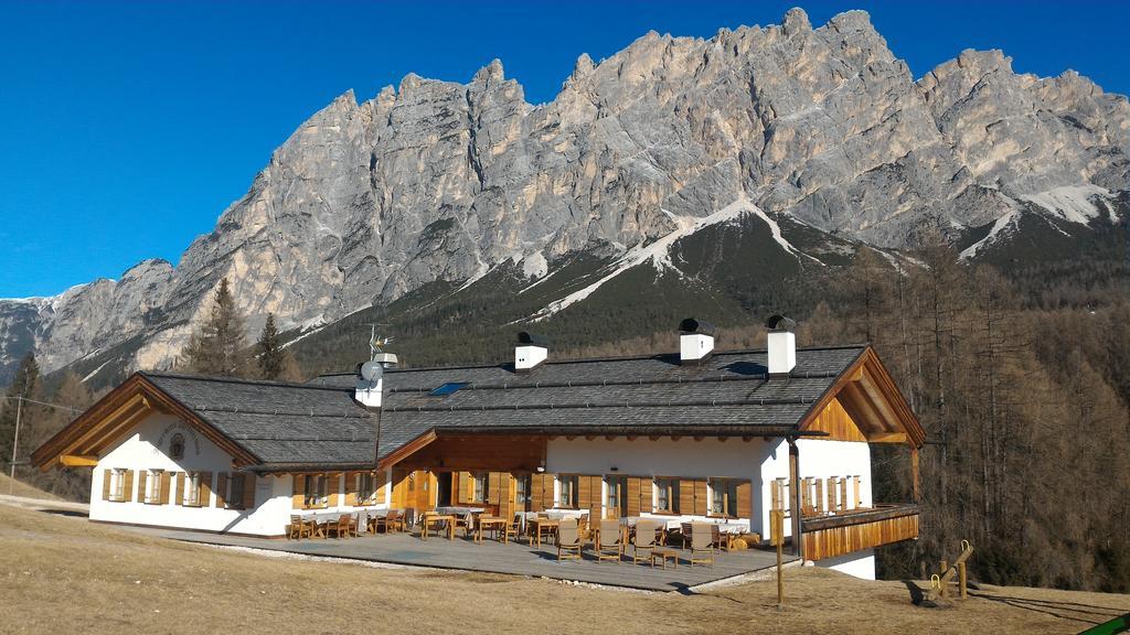 Jaegerhaus Agriturismo Кортина-д'Ампеццо Экстерьер фото